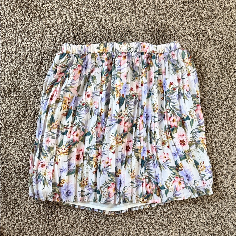 Forever 21 Floral Mini Skirt - Multicolor